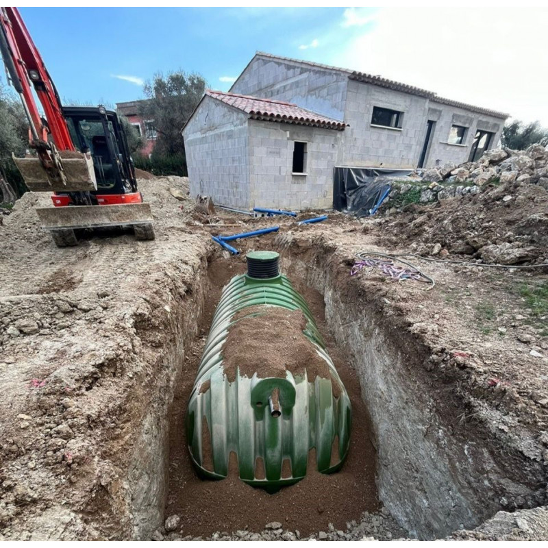 Cuve à eau de pluie enterrée 20000 litres Robuste et Durable — free download